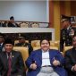 Wakil Ketua DPRD Kaltim dan Anggota DPRD Kaltim menghadiri Pelantikan Pimpinan DPRD Kota Samarinda, Rabu (30/10). (Humas DPRD Kaltim)