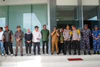 Foto Bersama Saat Pantau Pilkada di Balikpapan, Rabu, (27/11). (Humas DPRD Kaltim)